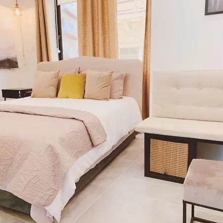 Studio Flat In Sliema Best Location By Homely! Sliema